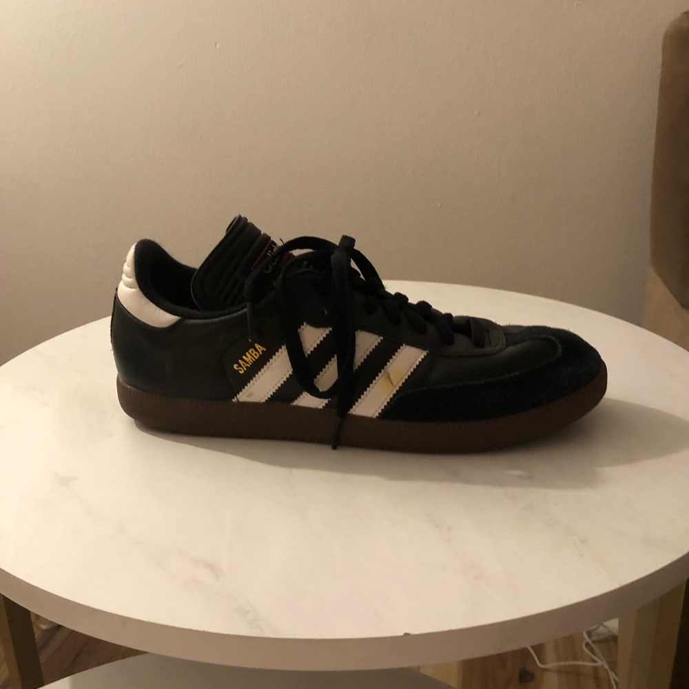 Sambas size 9.5